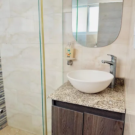Apartamento Espectacular Ocean View, De Dos Cuartos, Con Vista Al Mar, En De Indias Cartagena